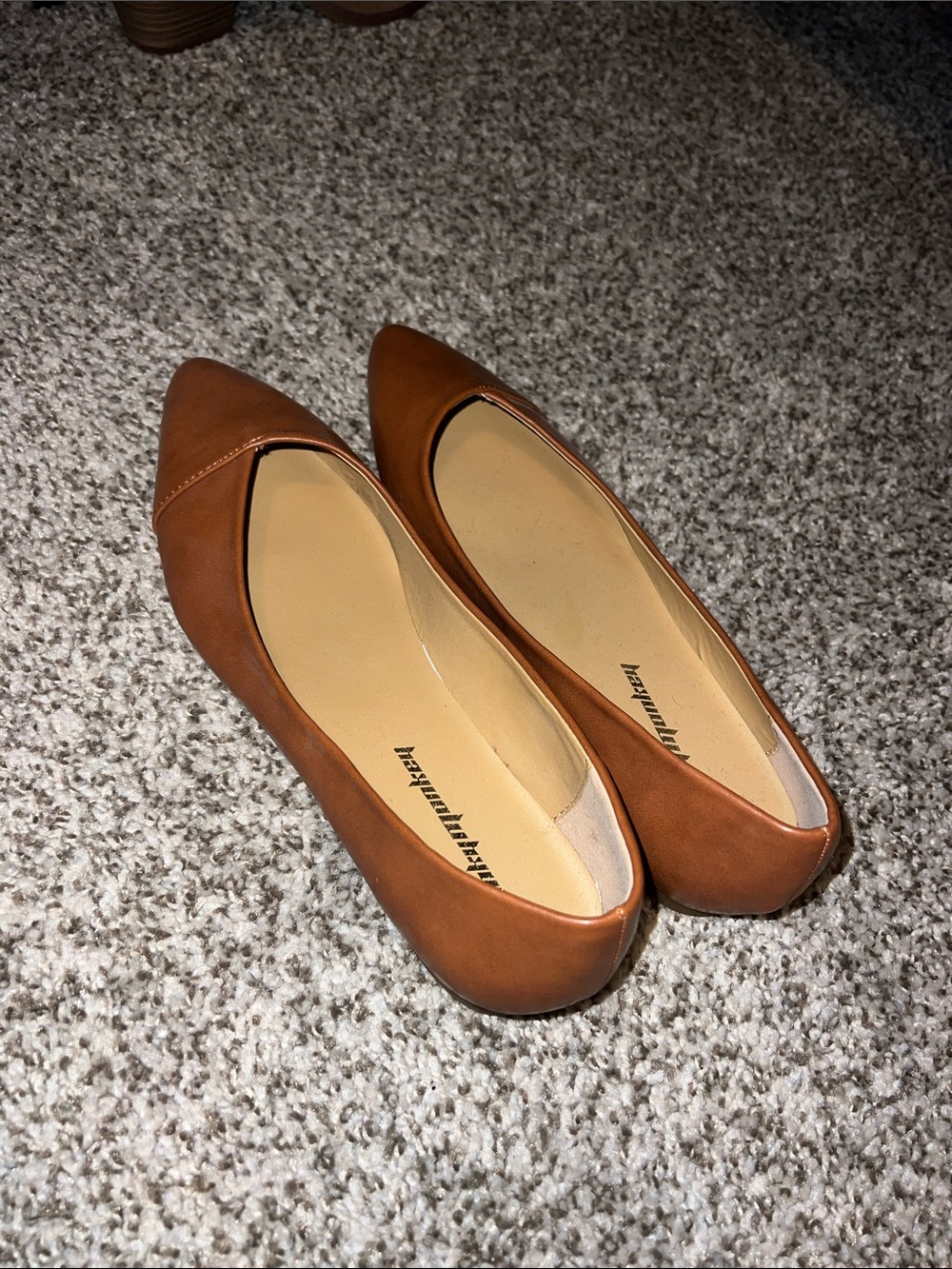 Women's Pointed Toe Ballet Flats in Cognac Brown